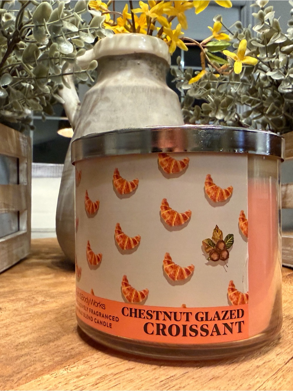 Bath & Body Works Chestnut Glazed Croissant Candle - 14.5 oz